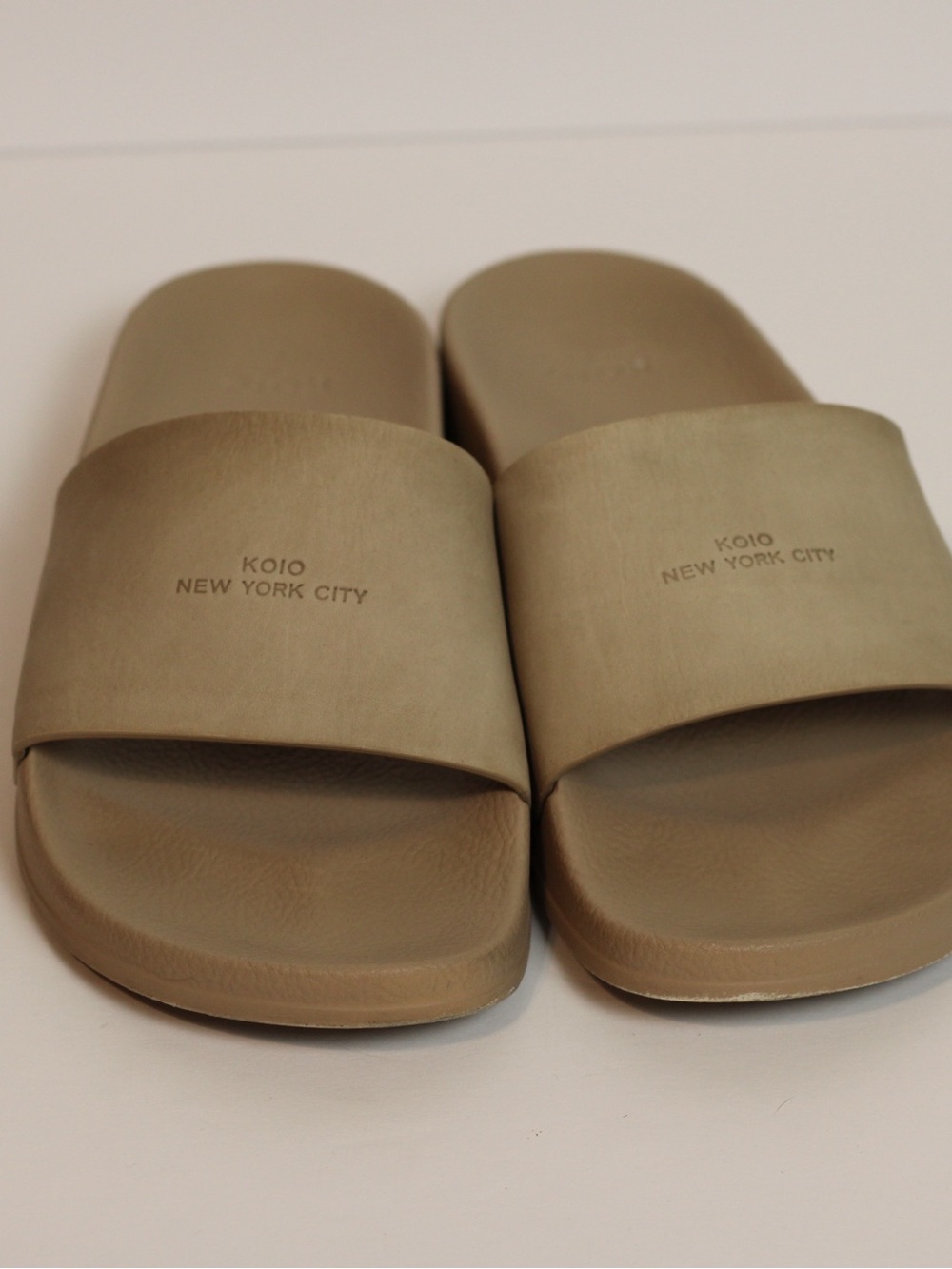 The Koio Elba Slide in Taupe size 39 NWOT